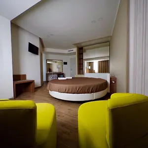 *** Hotel Grand Del Italia